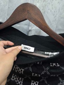 Patterned Black Pants