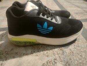 Adidas Shoes 👟 UK 8