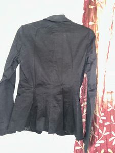 ZARA Black Tailored Blazer (Size XS)