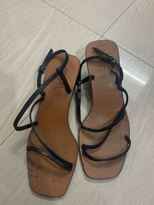Zara Block Sandals🎀