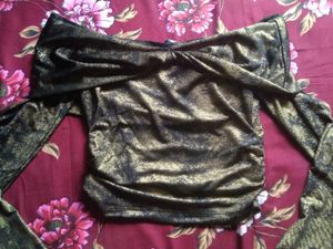 Shein party off shoulder full sleeve crop top