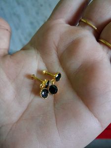 Black Stone Earrings Gold