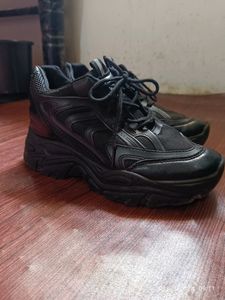 Black Shoes