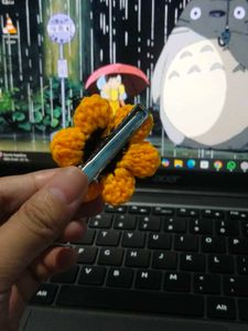 Cute crochet Hairclips 🌻
