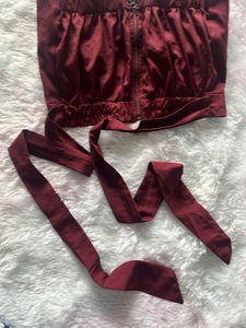 stunning wine criss crop top