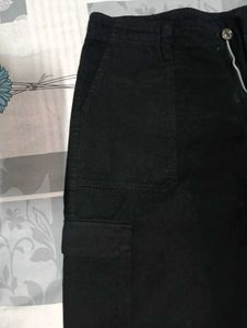 Black Cropped Cargo Pants