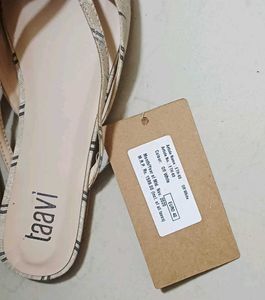 Taavi Off White Ikat Pointed Toe Flats Mules