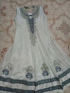 Elegant Embroidered Kurta