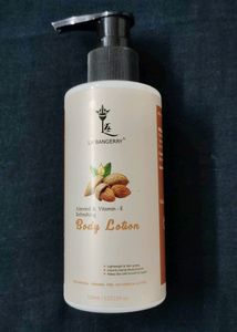 LA'BANGERRY ALMOND and VITAMIN_E BODY LOTION