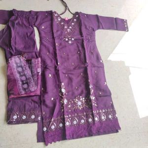 Embroidered Kurta Set