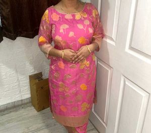 Beautiful Weaving Kurta Set