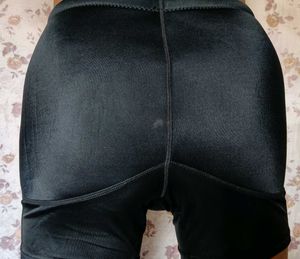 Black padded hip/butt enhancer shapewear