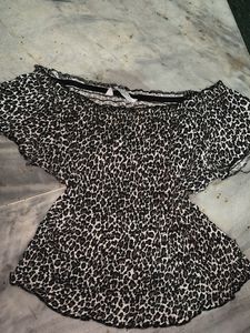 Leopard Print Off-Shoulder Top