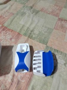 Tooth Paste Dispenser