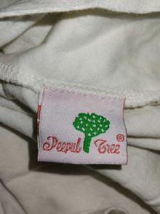 Sleeveless white Cardigan