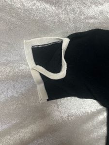 Cute Black &amp; White Top