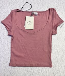 H&amp;M Divided Pink Ribbed Crop Top