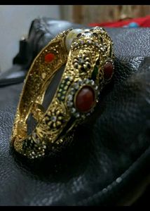 golden bangles 😍
