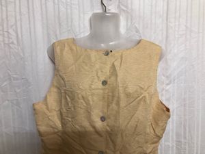 Casual Corner Cream Waistcoat