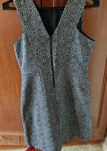 Patterned Sleeveless Dress formal