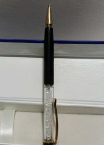 Submarine Pen with Box