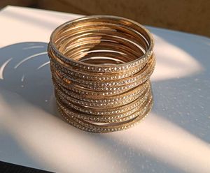 Sparkling Bangle Set