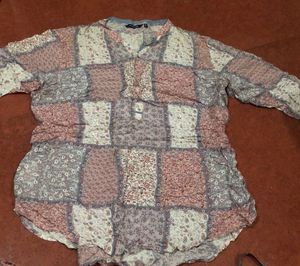 Lavender Used Top Good Condition No Damage
