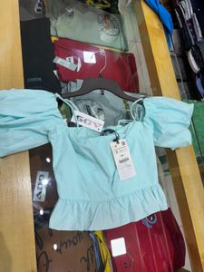 Zara Off Shoulder Top Size s