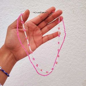 Pink &amp; White Beaded Necklace🩷