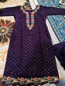 Embroidered Kurta Set