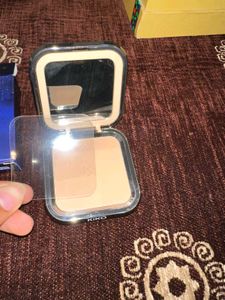 Kiko Milano Weightless Perfection Foundation