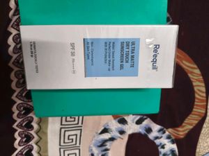 Re&#39;equil Drytouch And Omc Free Sunscreen