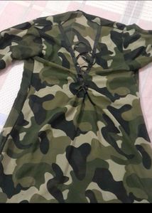 4 tops in 700 combo offer