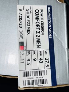 Brand New Yonex Badminton  Power Cushion Comfort Z