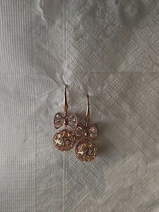 Earings