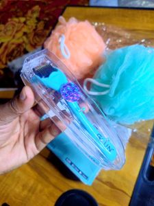 Derma Roller + 2pc Bath Loofah