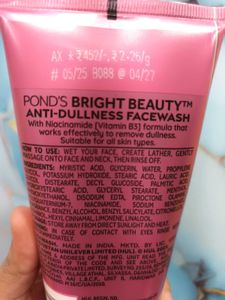 Pond&#39;s Bright Beauty Facewash