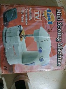 Mini Sewing Machine