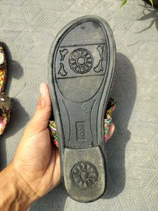 🌺ATTRACTIVE FLATS WOMEN