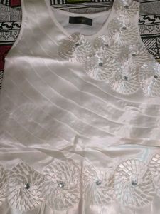 White Sleeveless Dress