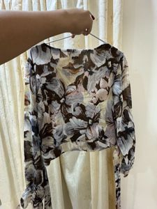 Floral Print Long Sleeve Top