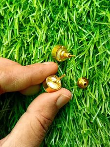 Pearl Studs