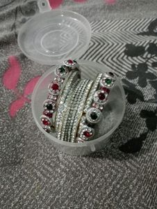 Beautiful Jarkan Stone Bangles For Partyware