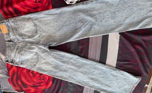 Zara Wide Leg Ripped Jeans