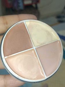 Kiss Beauty Contour Highlight Palette