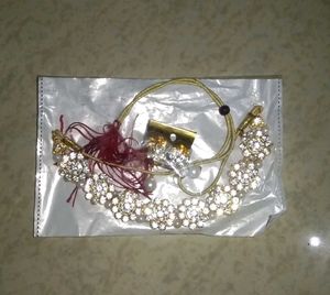 Pearl & Crystal Necklace Set