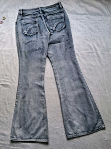 Bootcut/ Flared Jean&#39;s.