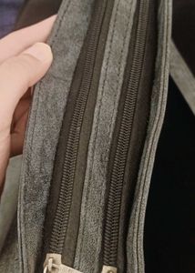 🔥🎀Women Grey Sling Bag🎀🔥