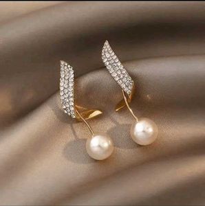 Pearl Drop Dangle Earrings