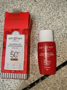 Dot & Key Sunscreen SPF 50